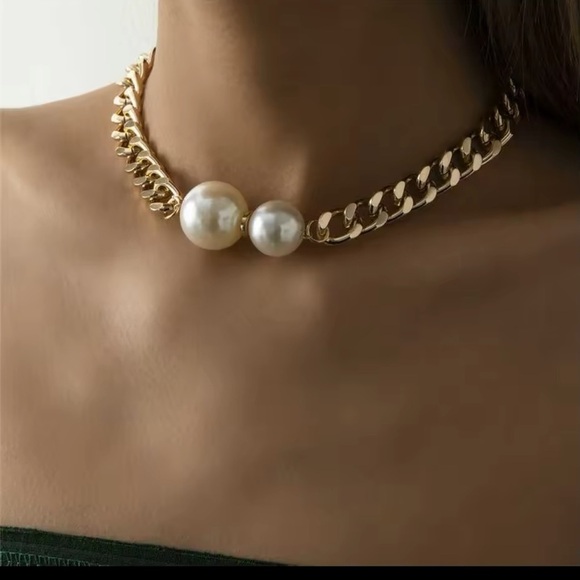 Anthropologie Ginevra Pearl Gold Chain Statement Necklace - Picture 10 of 14